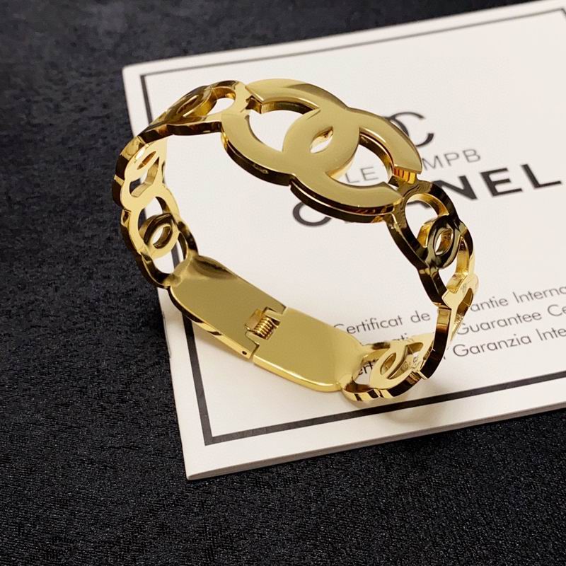 Chanel bracelet 1lyx26 (6)