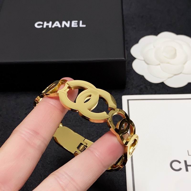 Chanel bracelet 1lyx26 (8)