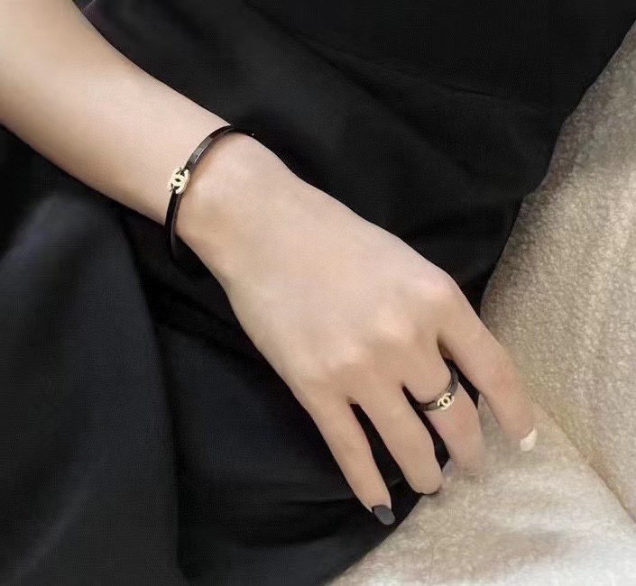 Chanel ring 1lyx20 (2)