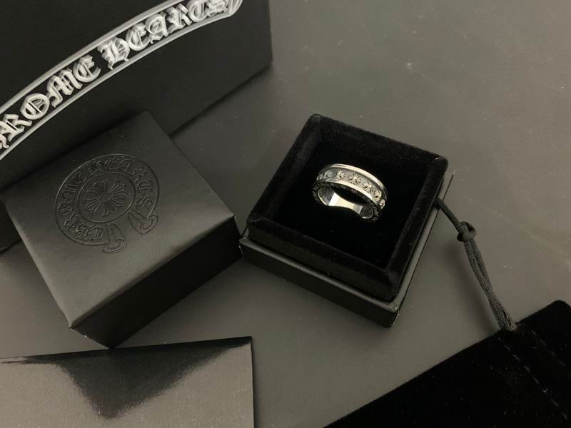 Chrome Hearts ring 01lyx32 (1)