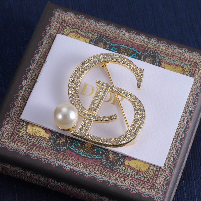 Dior Brooch 01lyr01 (8)
