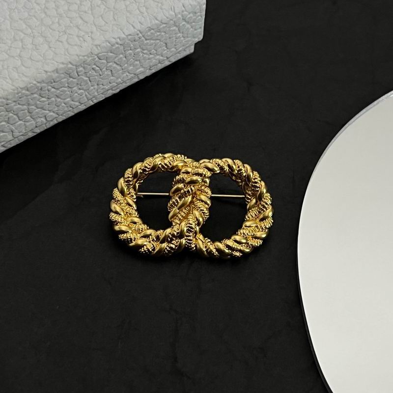 Dior Brooch 01lyr03 (3)