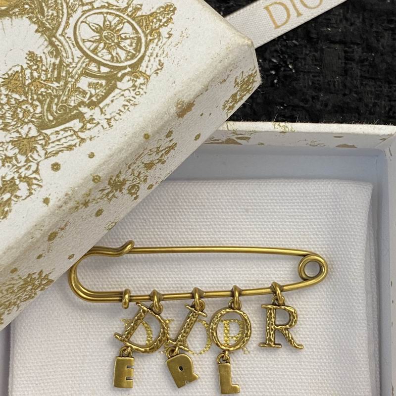 Dior Brooch 01lyr08 (3)