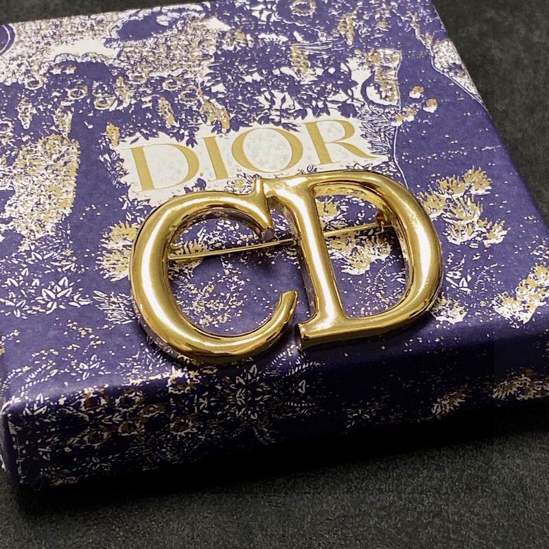 Dior Brooch 03lyr09 (5)