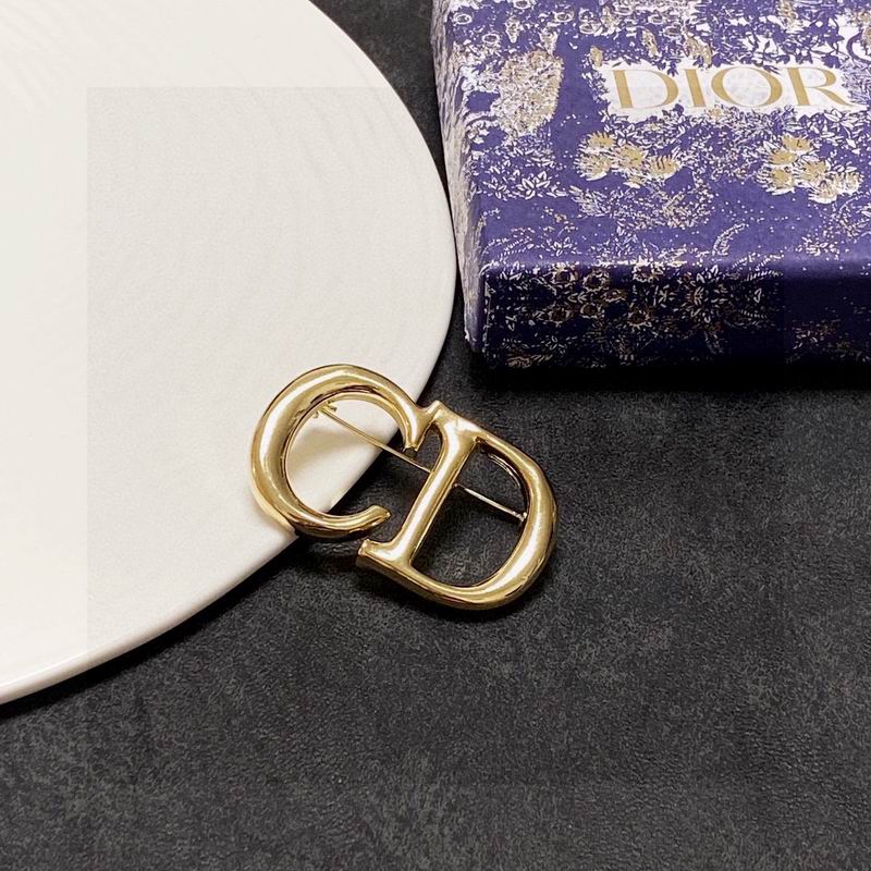 Dior Brooch 03lyr09 (8)