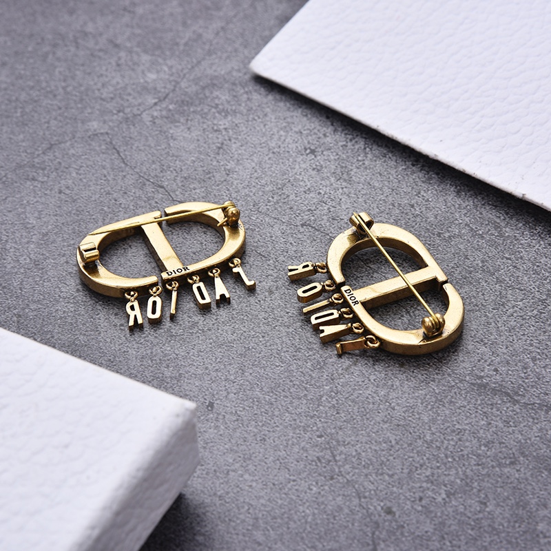 Dior Brooch 03lyr10 (4)