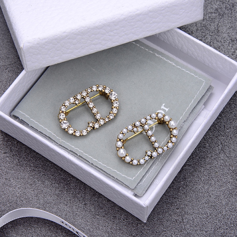 Dior Brooch 03lyr12 (1)