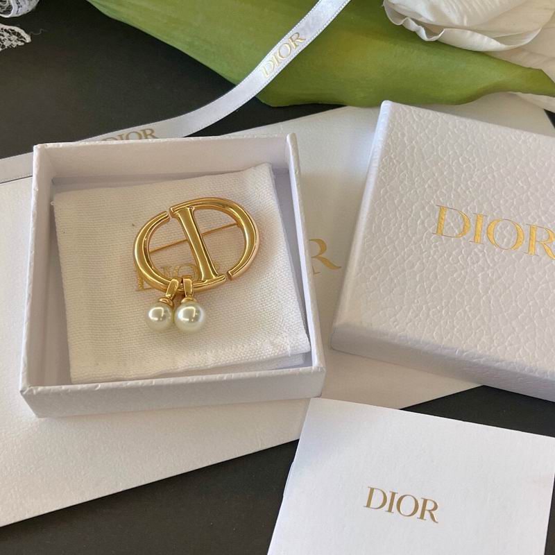 Dior Brooch 04lyr14 (2)