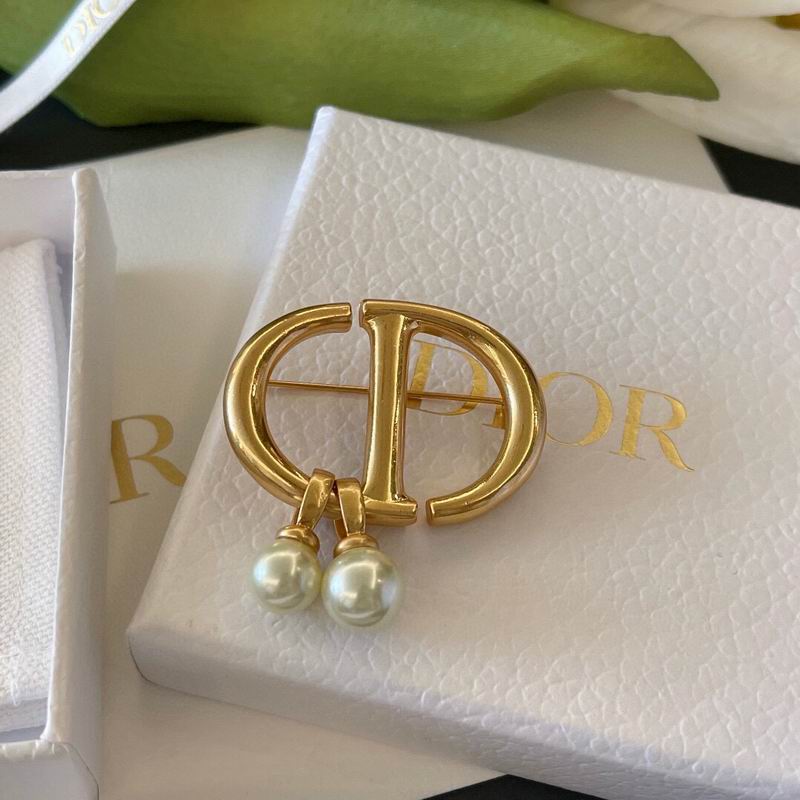 Dior Brooch 04lyr14 (3)