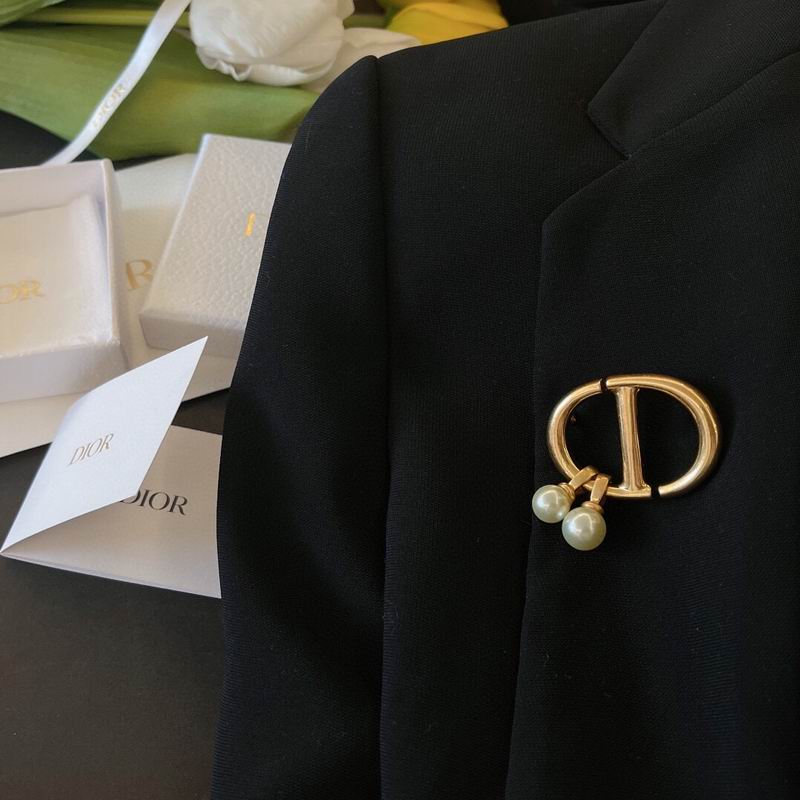 Dior Brooch 04lyr14 (4)