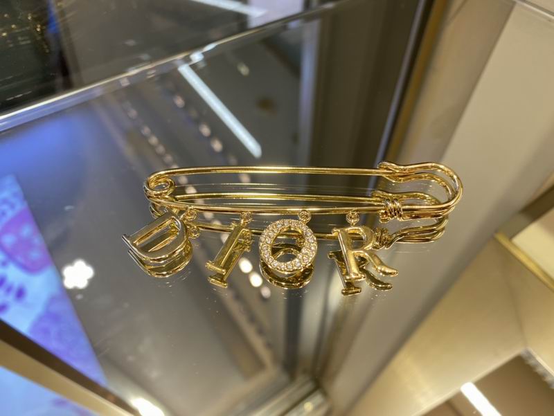 Dior Brooch 04lyr15 (4)