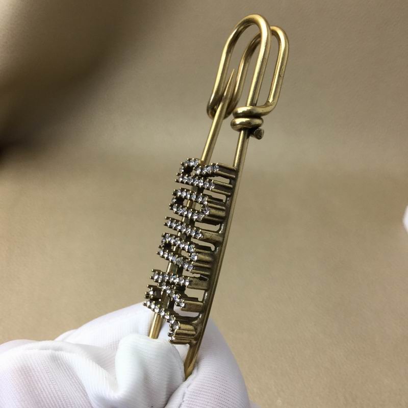 Dior Brooch 04lyr18 (3)