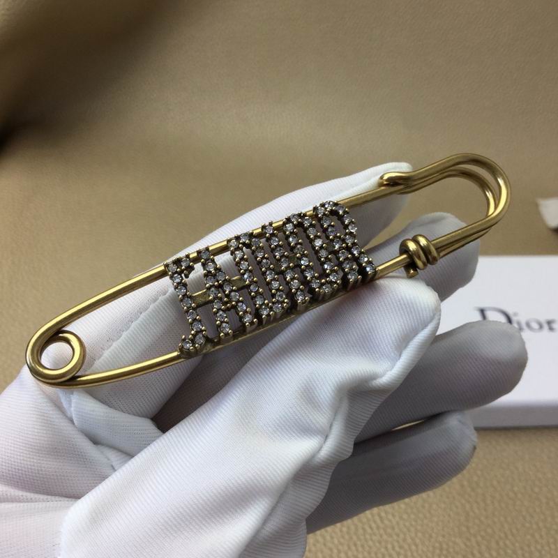 Dior Brooch 04lyr18 (6)