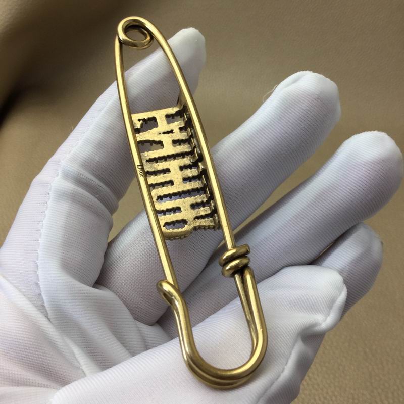 Dior Brooch 04lyr18 (7)