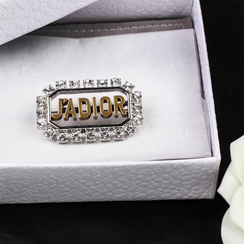 Dior Brooch 04lyr19 (5)