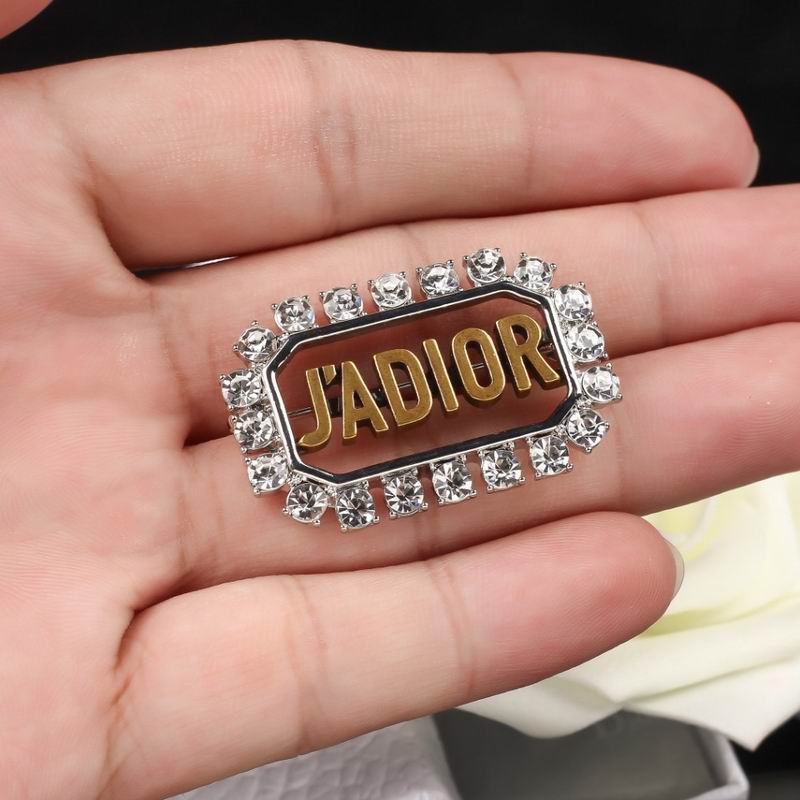 Dior Brooch 04lyr19 (6)