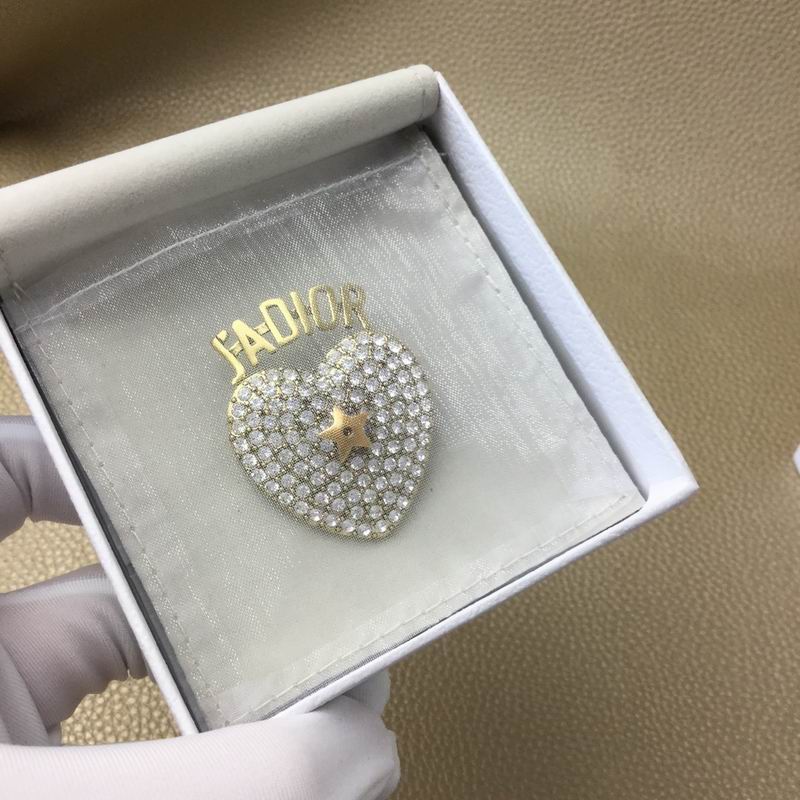 Dior Brooch 04lyr21 (3)
