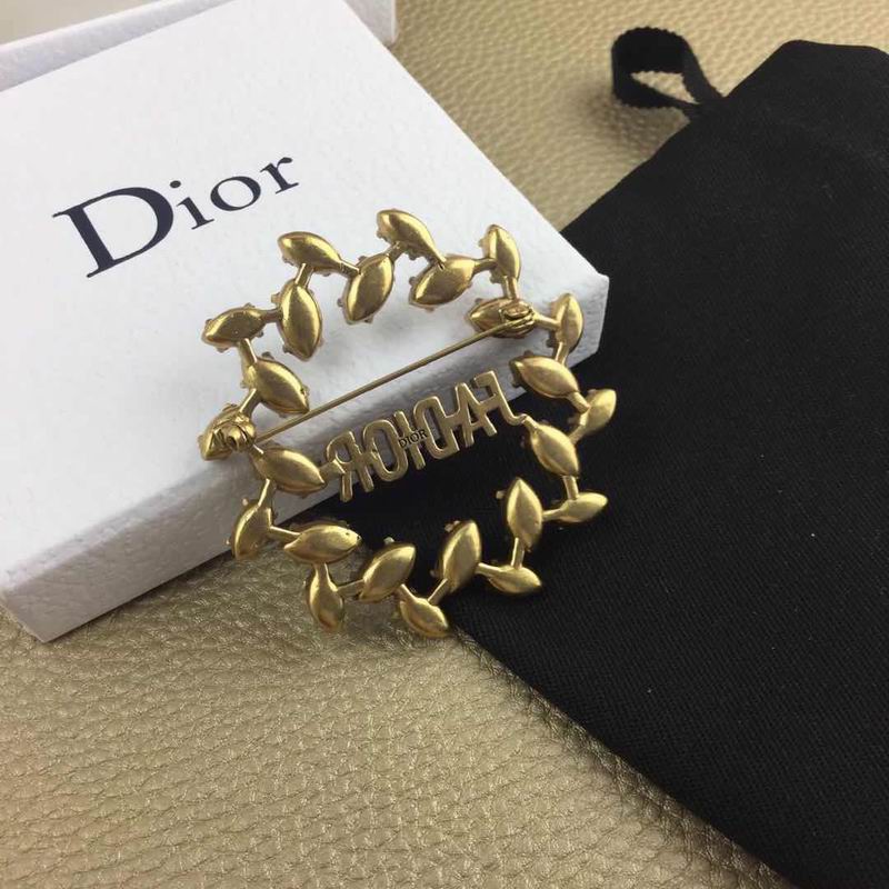 Dior Brooch 04lyr23 (3)