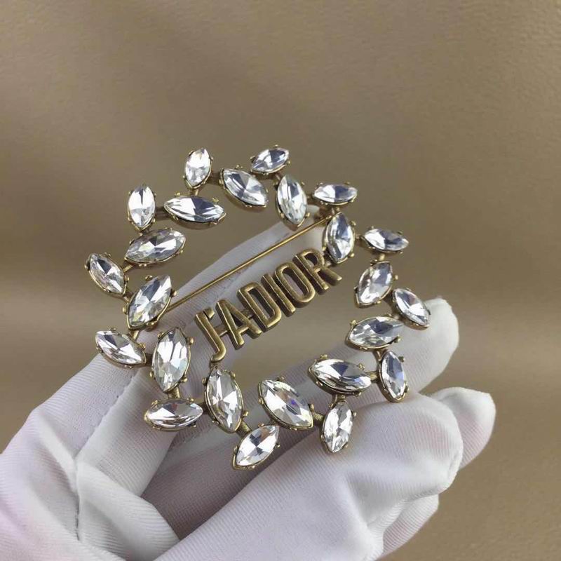 Dior Brooch 04lyr23 (5)