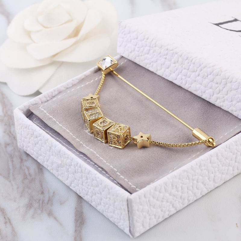 Dior Brooch 04lyr25 (3)