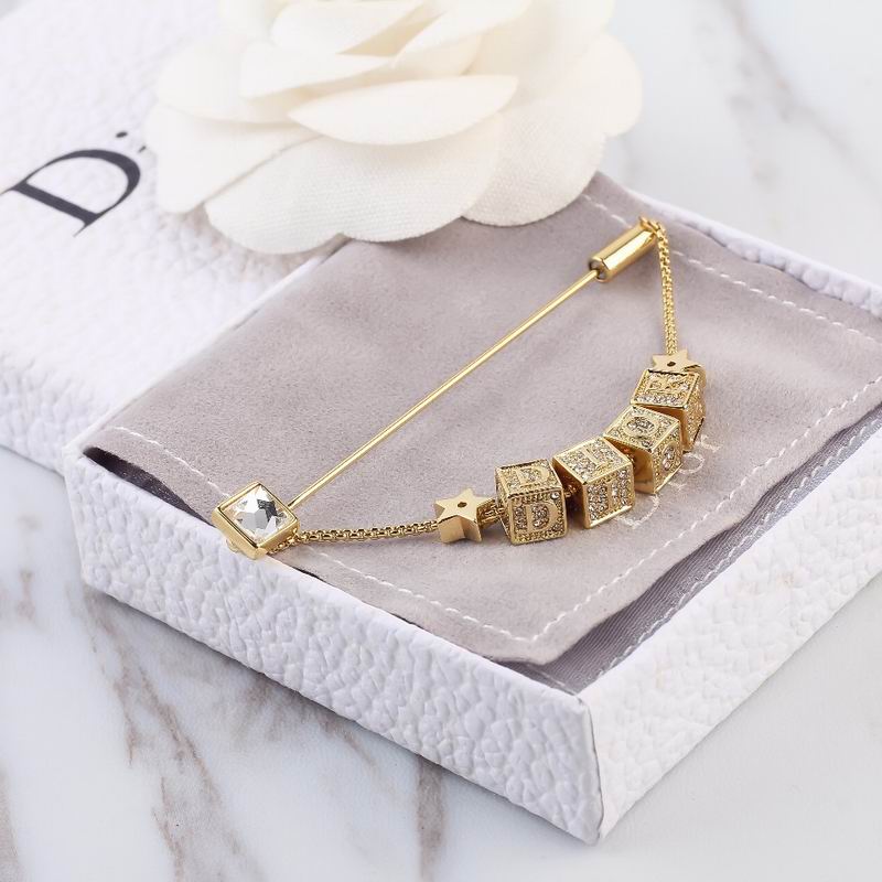 Dior Brooch 04lyr25 (4)