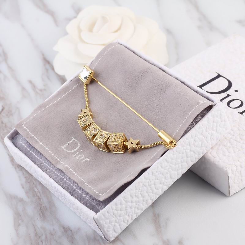 Dior Brooch 04lyr25 (5)