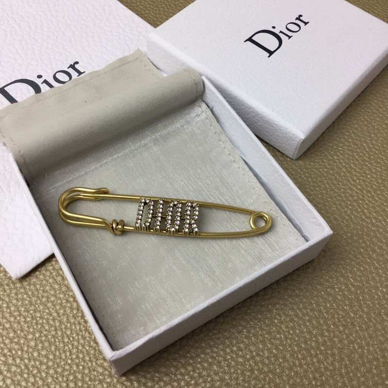 Dior Brooch 04lyr26 (1)