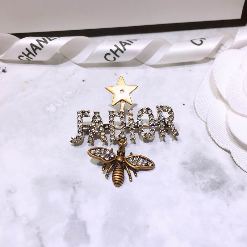 Dior Brooch 04lyr27 (5)