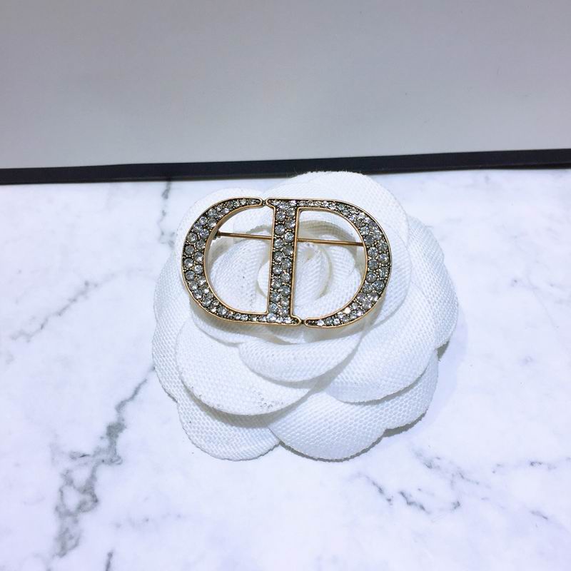 Dior Brooch 04lyr30 (3)