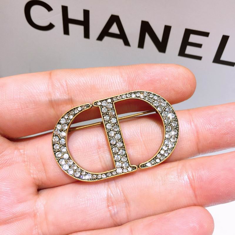Dior Brooch 04lyr30 (4)