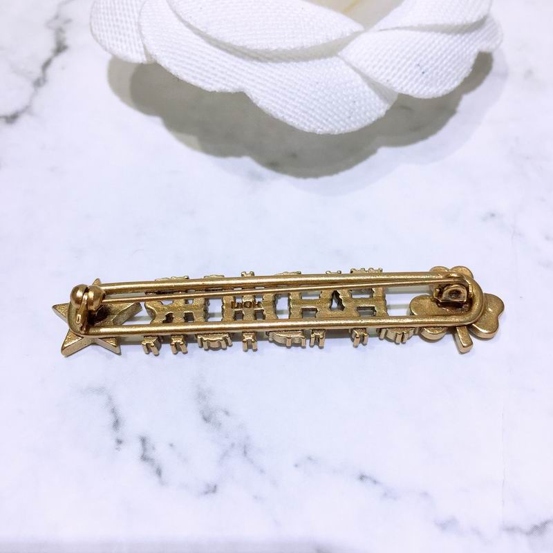 Dior Brooch 04lyr31 (4)