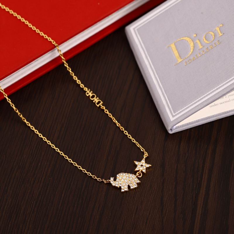 Dior Suits 03lyr18 (4)