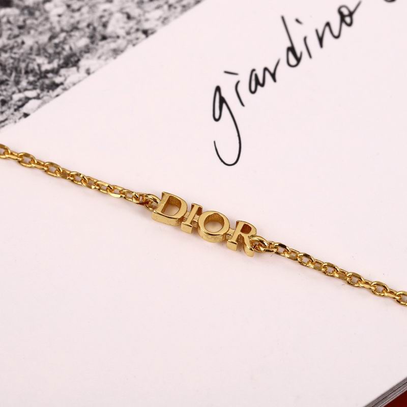 Dior Suits 03lyr18 (7)