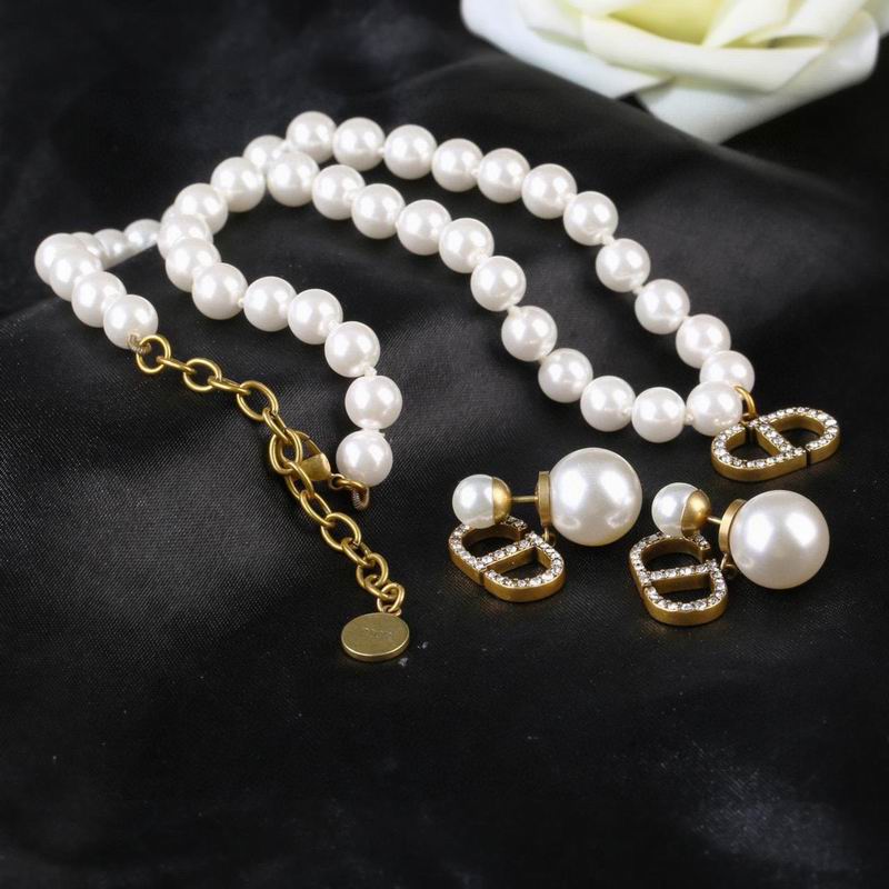 Dior Suits 04lyr24 (2)