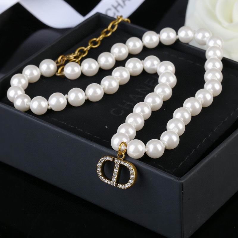 Dior Suits 04lyr24 (5)