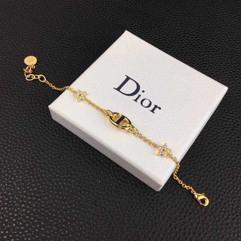 Dior Suits 04lyr29 (5)