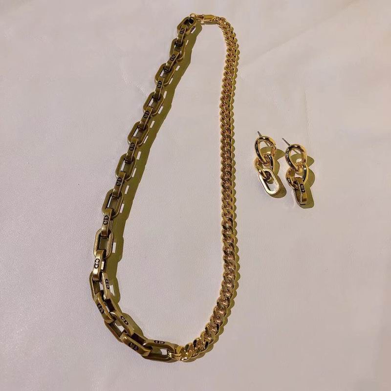 Dior Suits 04lyr32 (7)