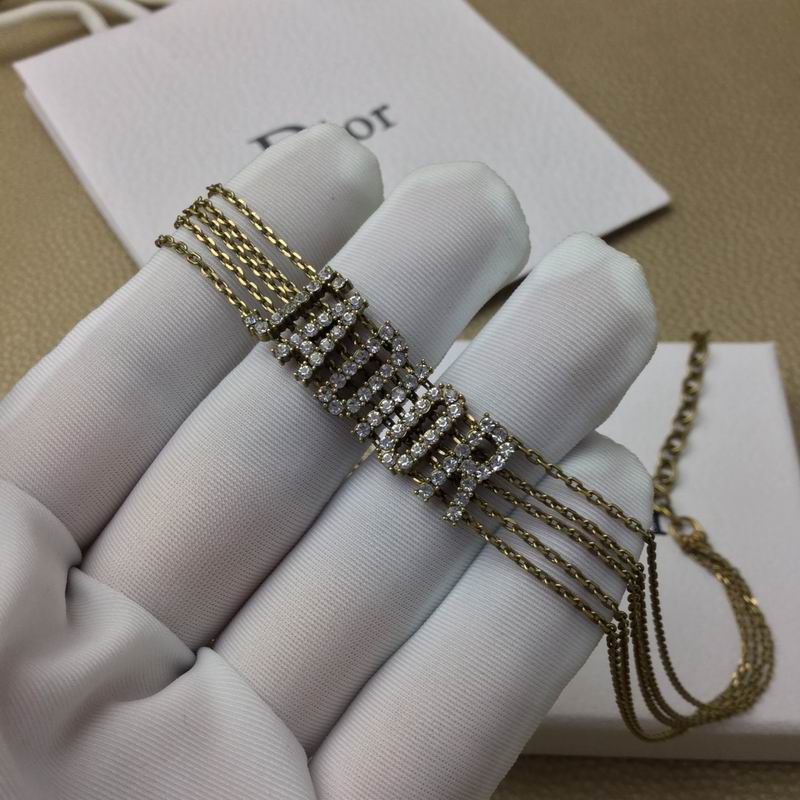 Dior Suits 04lyr39 (5)