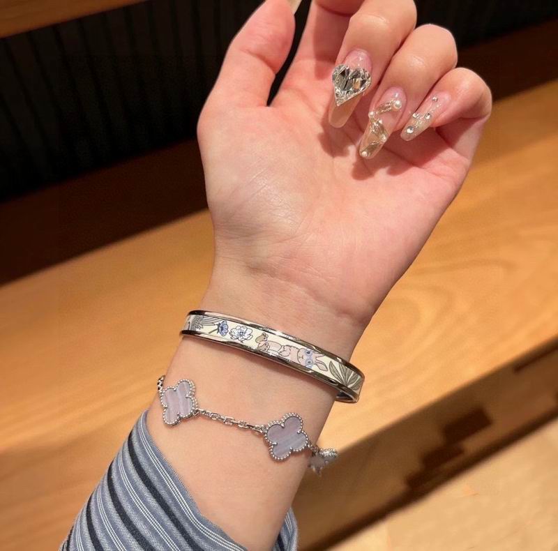 Hermes Bracelet 03lyr21(7)