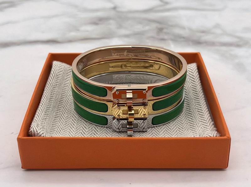 Hermes Bracelet 03lyr23 (15)