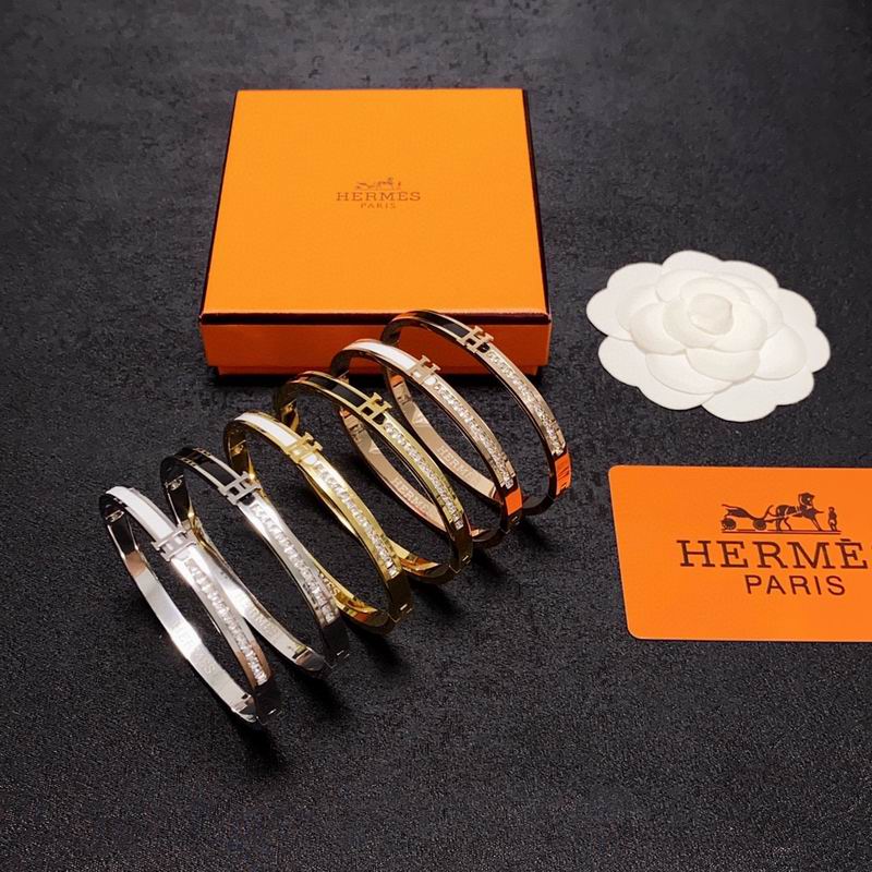 Hermes Bracelet 03lyr24 (9)
