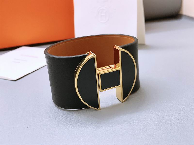Hermes Bracelet 03lyr26 (3)