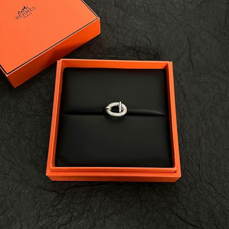Hermes Ring 01lyr08 (1)
