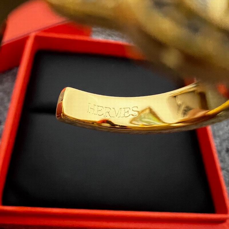 Hermes Ring 01lyr09 (12)