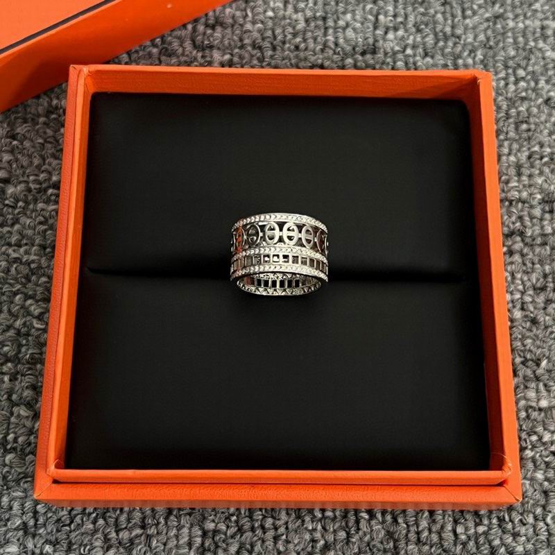 Hermes Ring 03lyr16 (3)