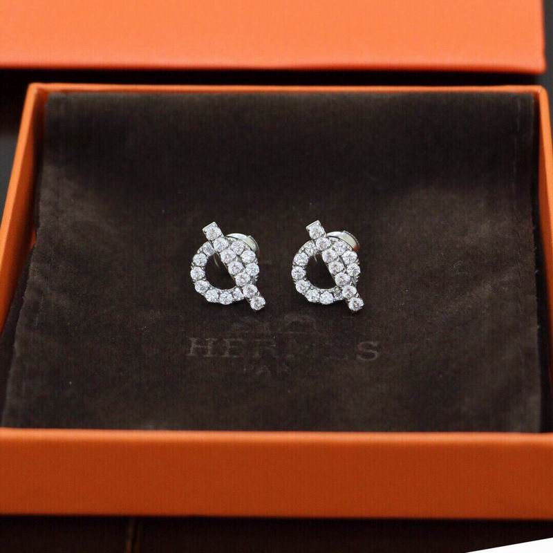 Hermes Suits 03lyr01 (5)