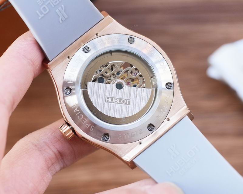 Hublot 45X12mm 126 (1)