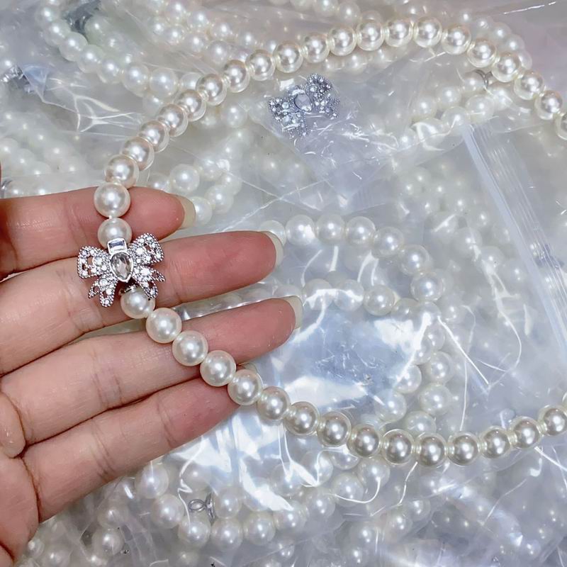 MiuMiu Necklace 01lyr10