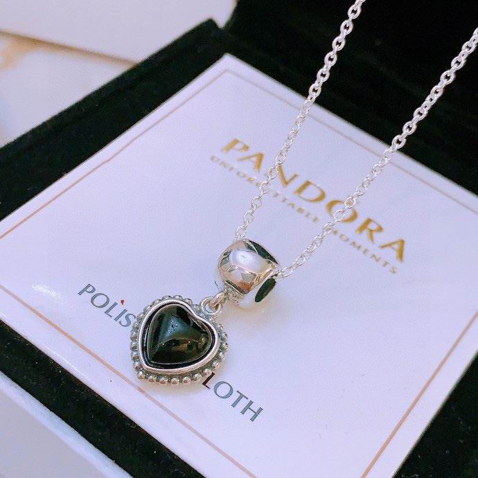Pandora necklace 02yxx12 (2)