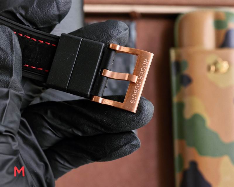 Roger Dubuis 46mm 95 (8)